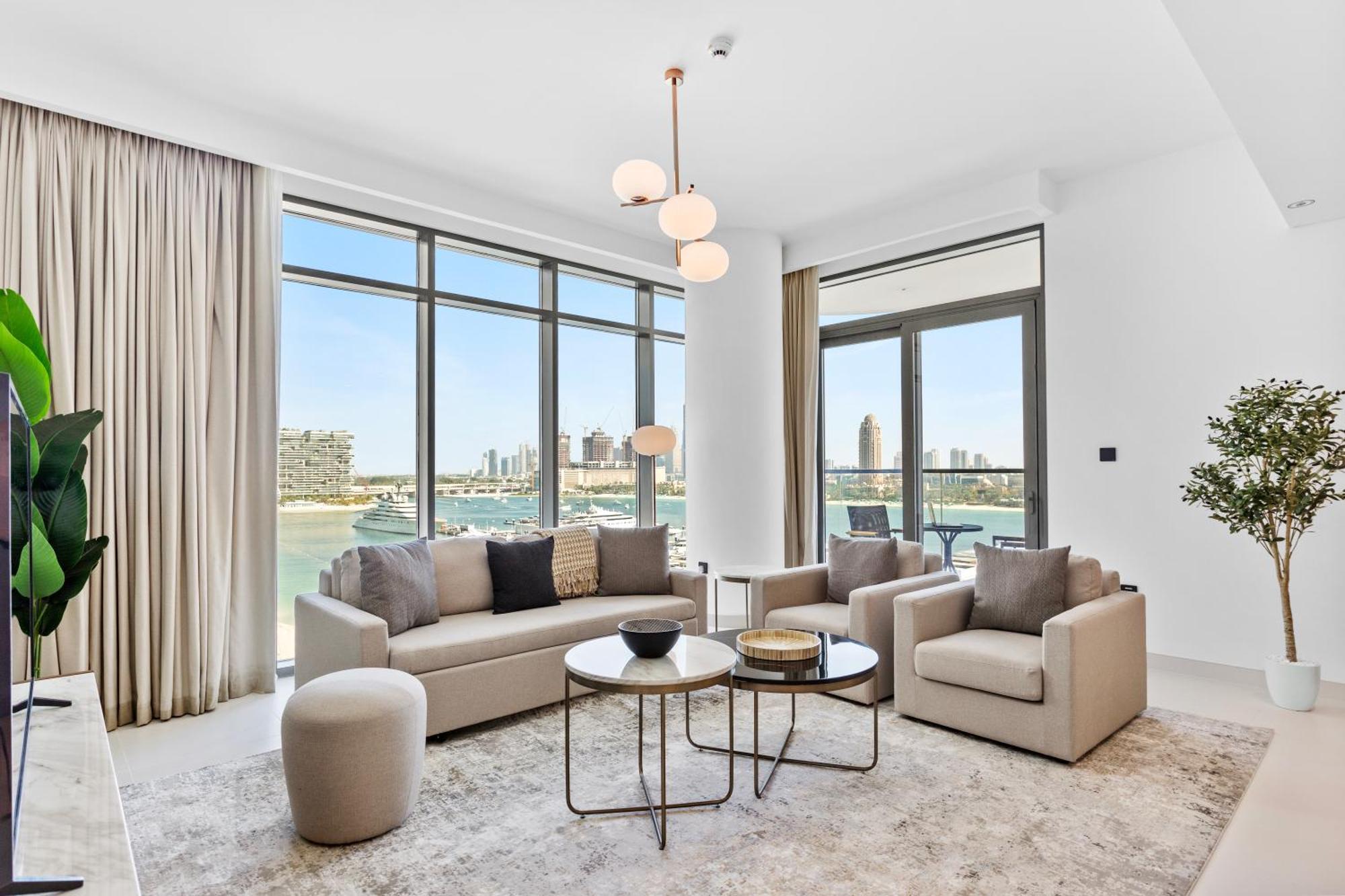 Luxurious Living In The Heart Of Emaar Beachfront Apartment Dubai